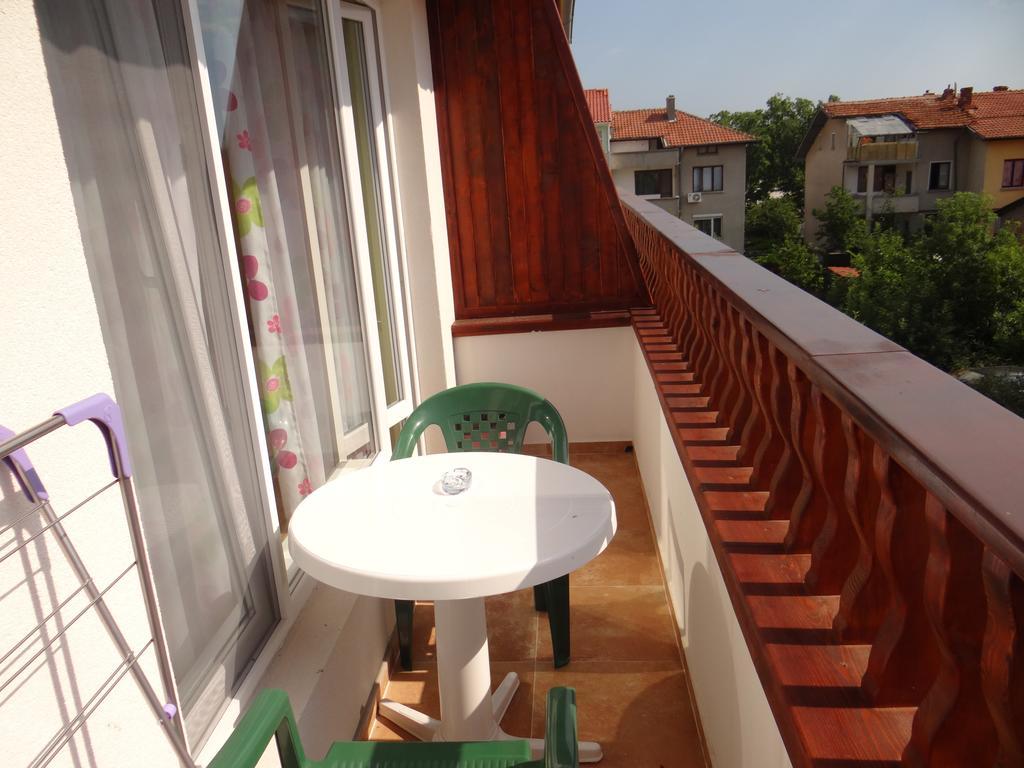 Guest House Rosa Kiten  Esterno foto