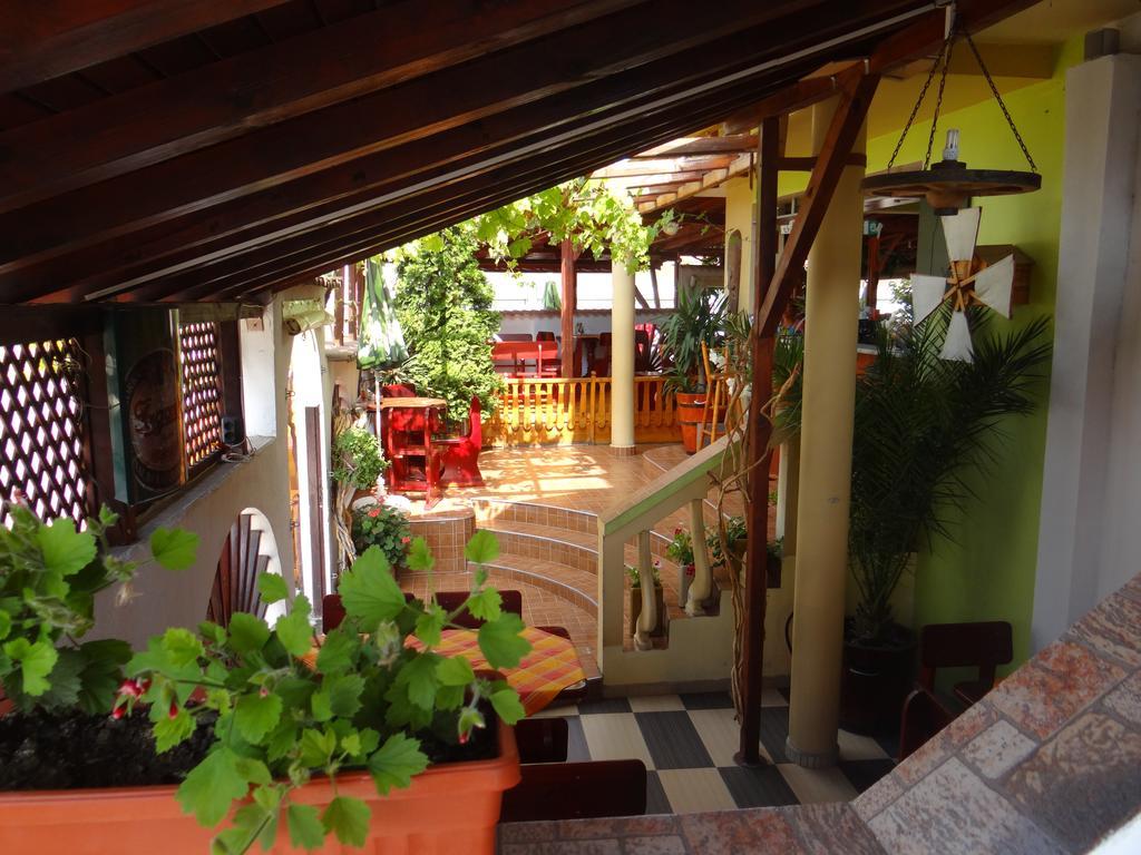 Guest House Rosa Kiten  Esterno foto