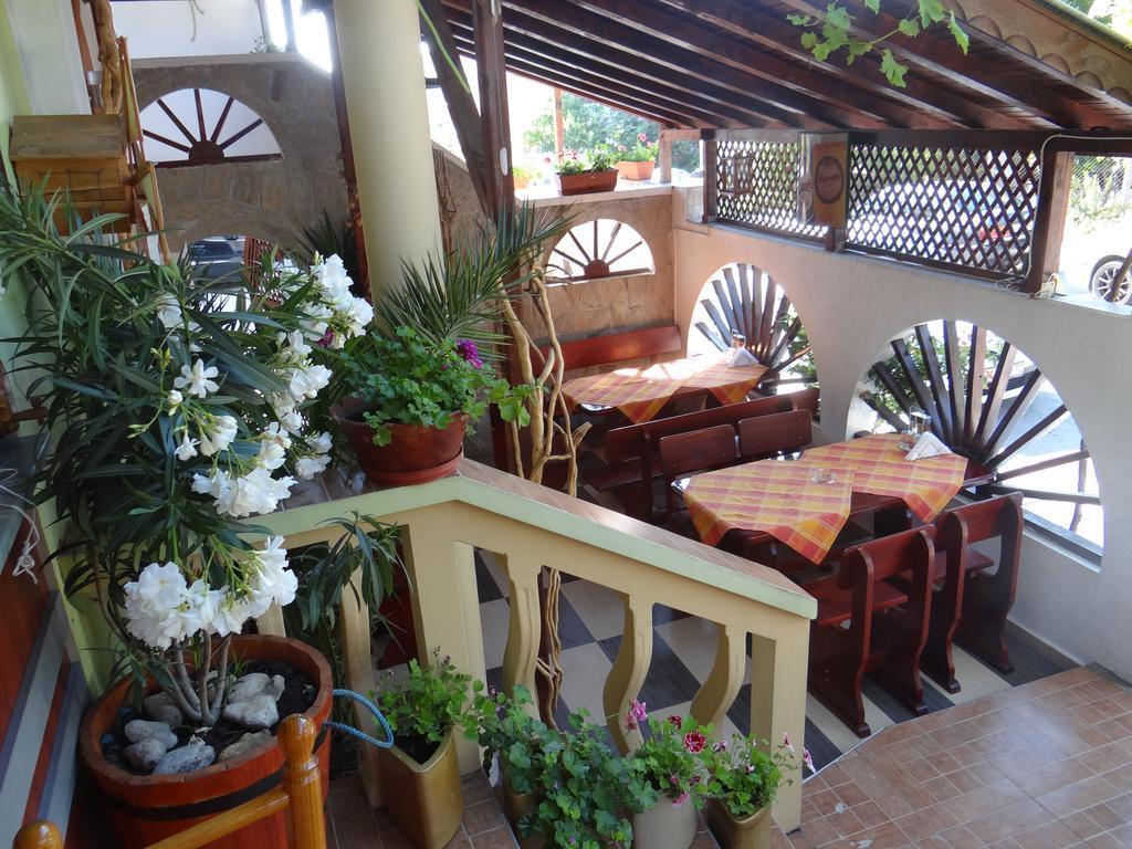 Guest House Rosa Kiten  Esterno foto